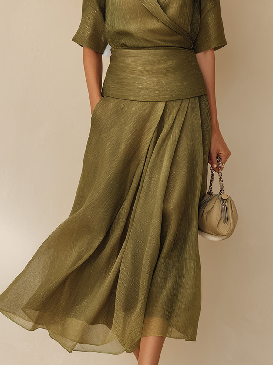 Elegant Short-Sleeve Shirt and Skirt Set with a Notched Collar