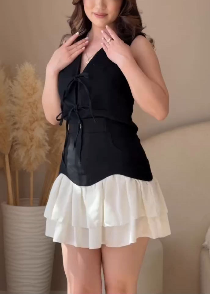 Black Sleeveless Lace-up Vest And Two-tone Ruffled Mini Skirt 2-Piece Set